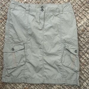 Esprit Cargo Skirt - 100% Cotton 
Waist 17” Length 22”